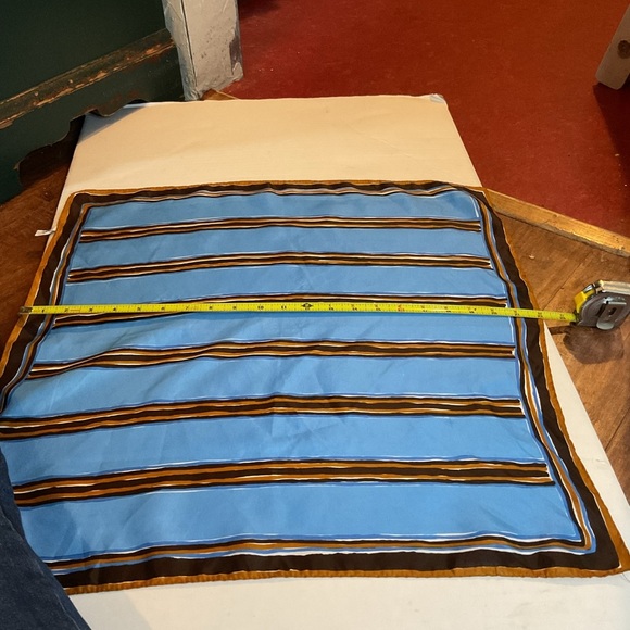 Vera Neumann Rare made in Japan Vintage scarf - Picture 7 of 8